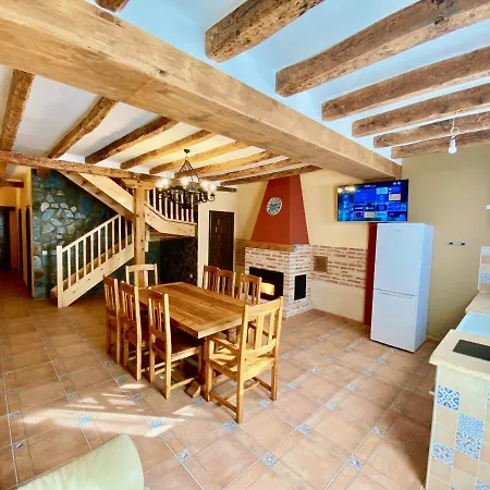 La Parada De Jimena-Casa Rustica Rodeada De Bodegas En Rueda Extérieur photo