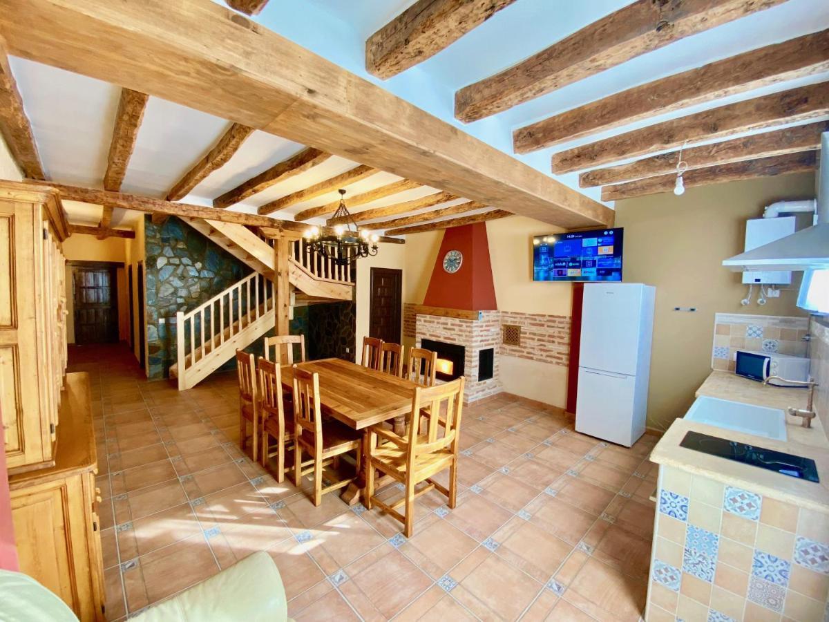 Hébergement de vacances La Parada De Jimena-casa Rustica Rodeada De Bodegas En Rueda