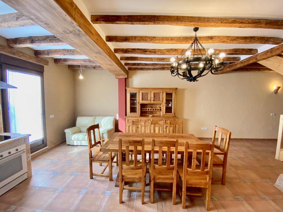 Hébergement de vacances La Parada De Jimena-casa Rustica Rodeada De Bodegas En