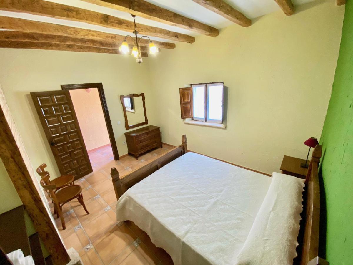 La Parada De Jimena-casa Rustica Rodeada De Bodegas En